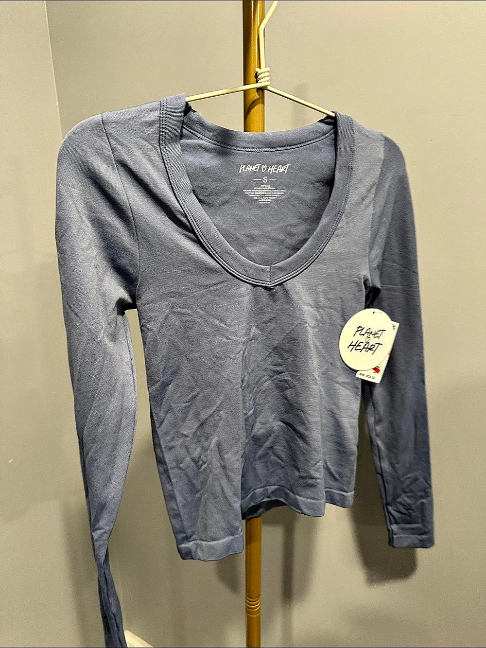 Planet Heart Juniors' V-Neck Seamless Long-Sleeve Top Gray Small